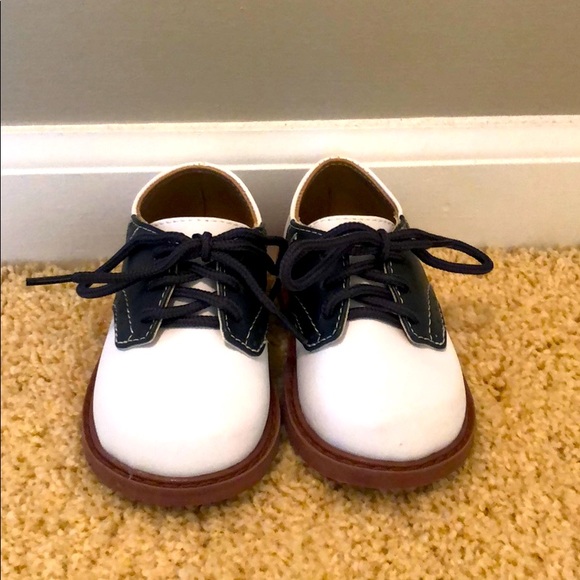 baby boy dress shoes size 4